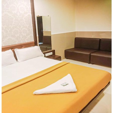 Gurukripa Nx Lodging By Wb Inn Thane Εξωτερικό φωτογραφία