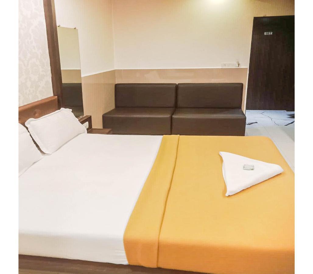 Gurukripa Nx Lodging By Wb Inn Thane Εξωτερικό φωτογραφία