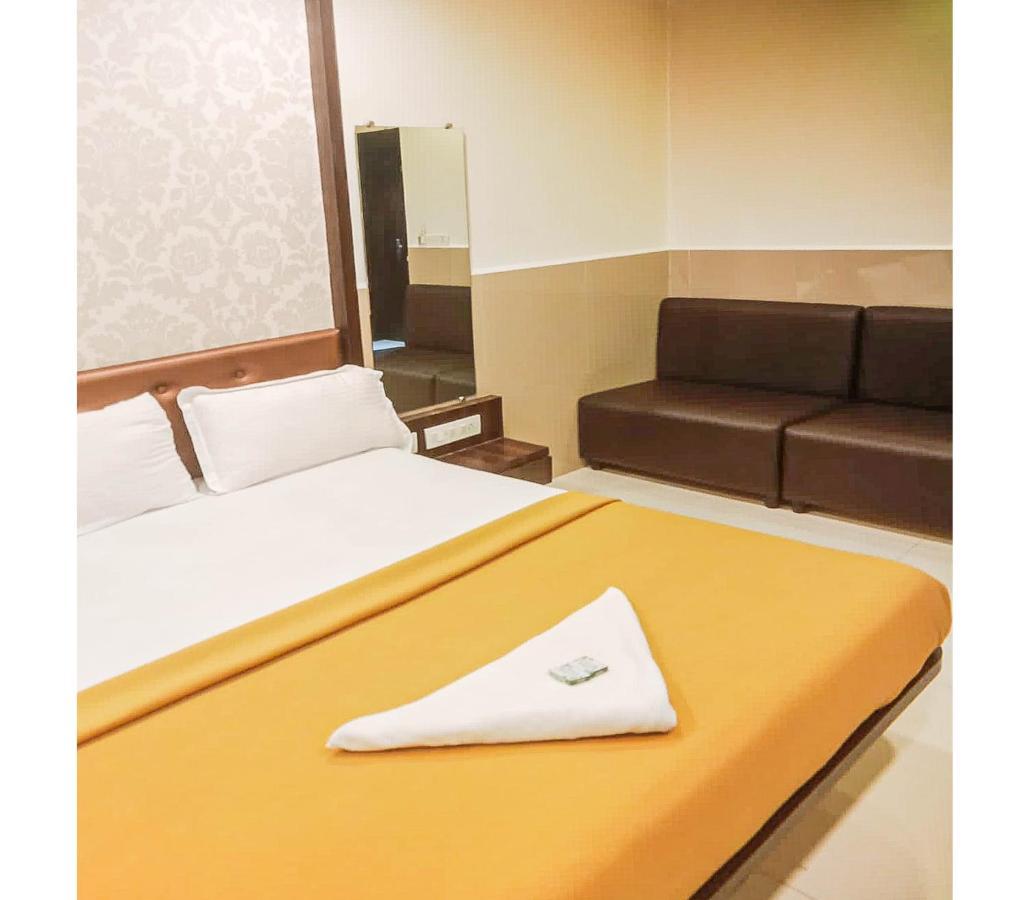 Gurukripa Nx Lodging By Wb Inn Thane Εξωτερικό φωτογραφία