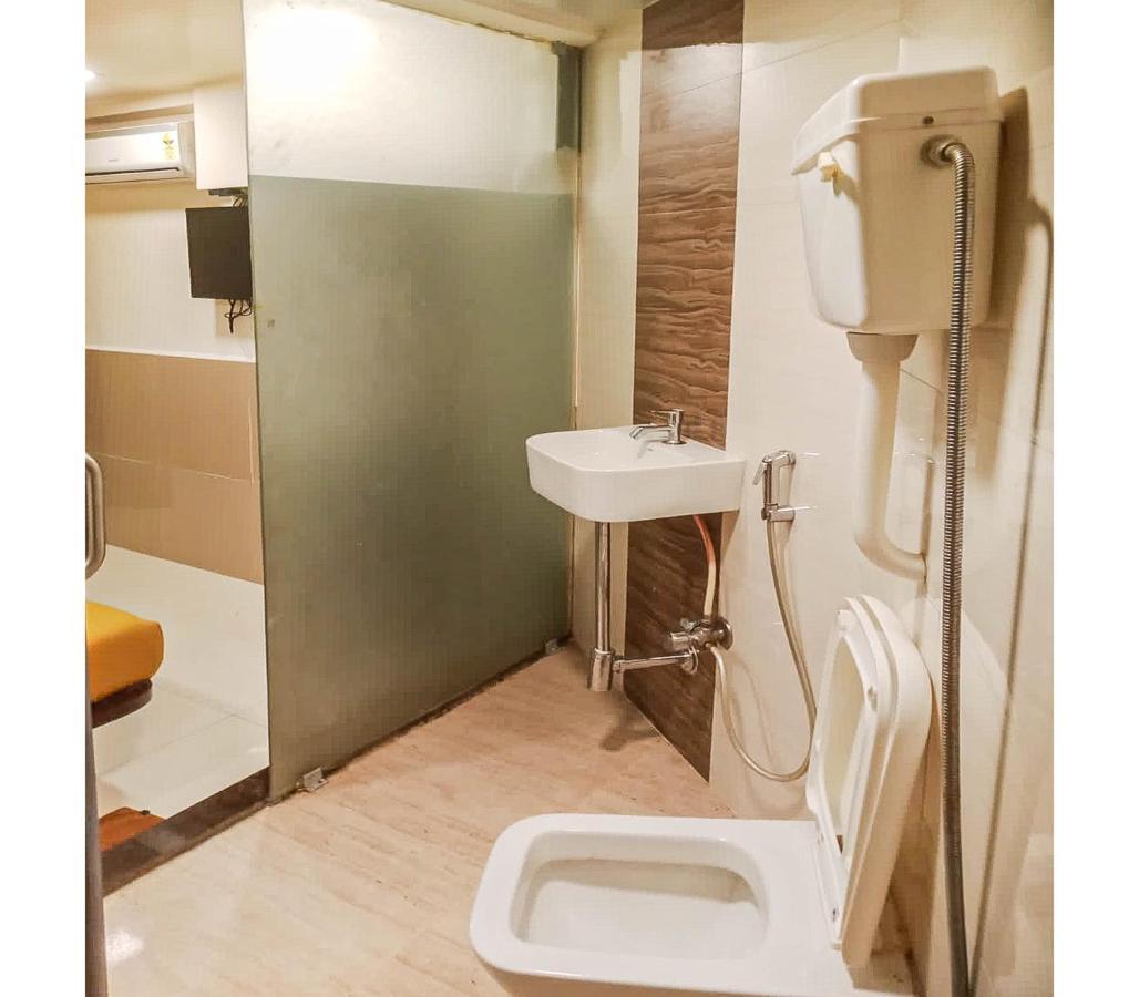 Gurukripa Nx Lodging By Wb Inn Thane Εξωτερικό φωτογραφία